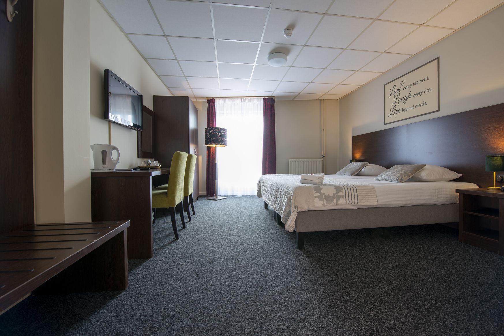HotelPhoto4
